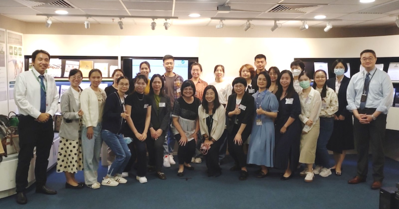 中安科子公司香港衛安快訊：香港護理專科學院到訪參觀創新養老方案、衛安義工隊參與兒童托管活動